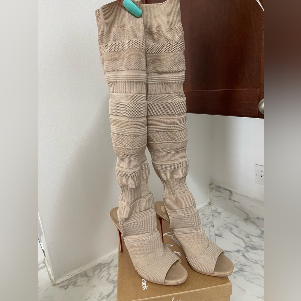 Christian Louboutin 41 US 9-9.5